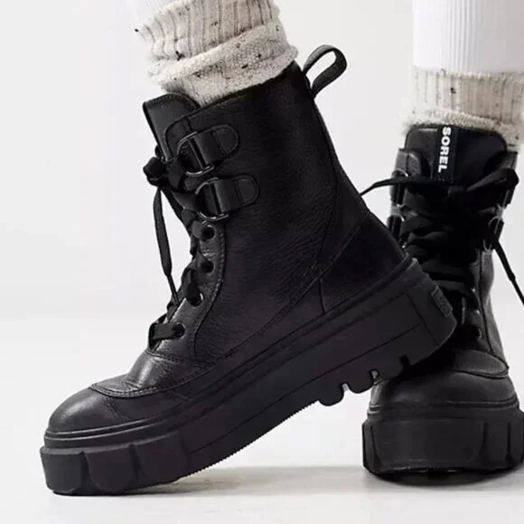 Free People x Sorel Caribou X Lace Up Boots - Picture 2 of 15